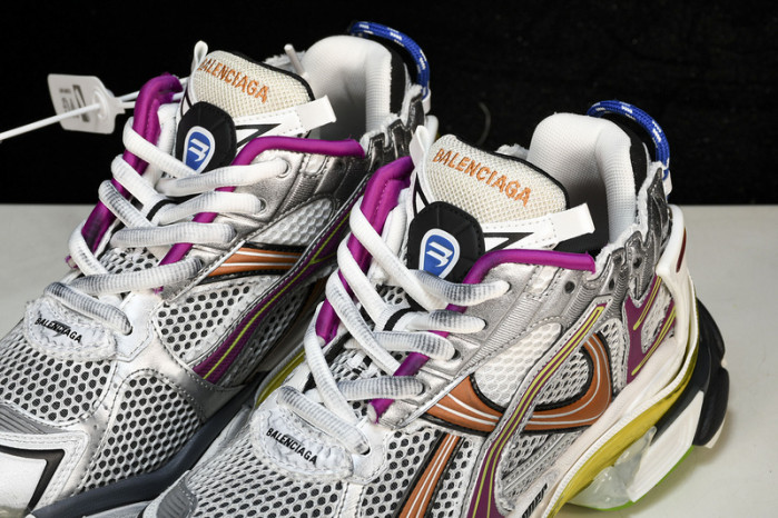 bl runner -copshoe bl 272