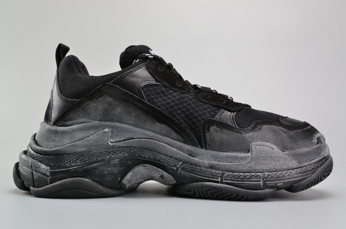 bl black triple s trainer w06g01001